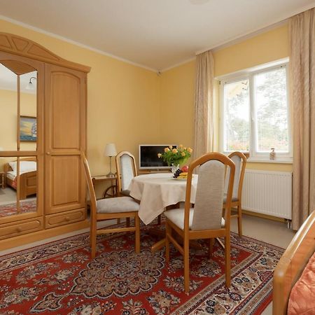 Pod Lwem Apartman Pobierowo Kültér fotó