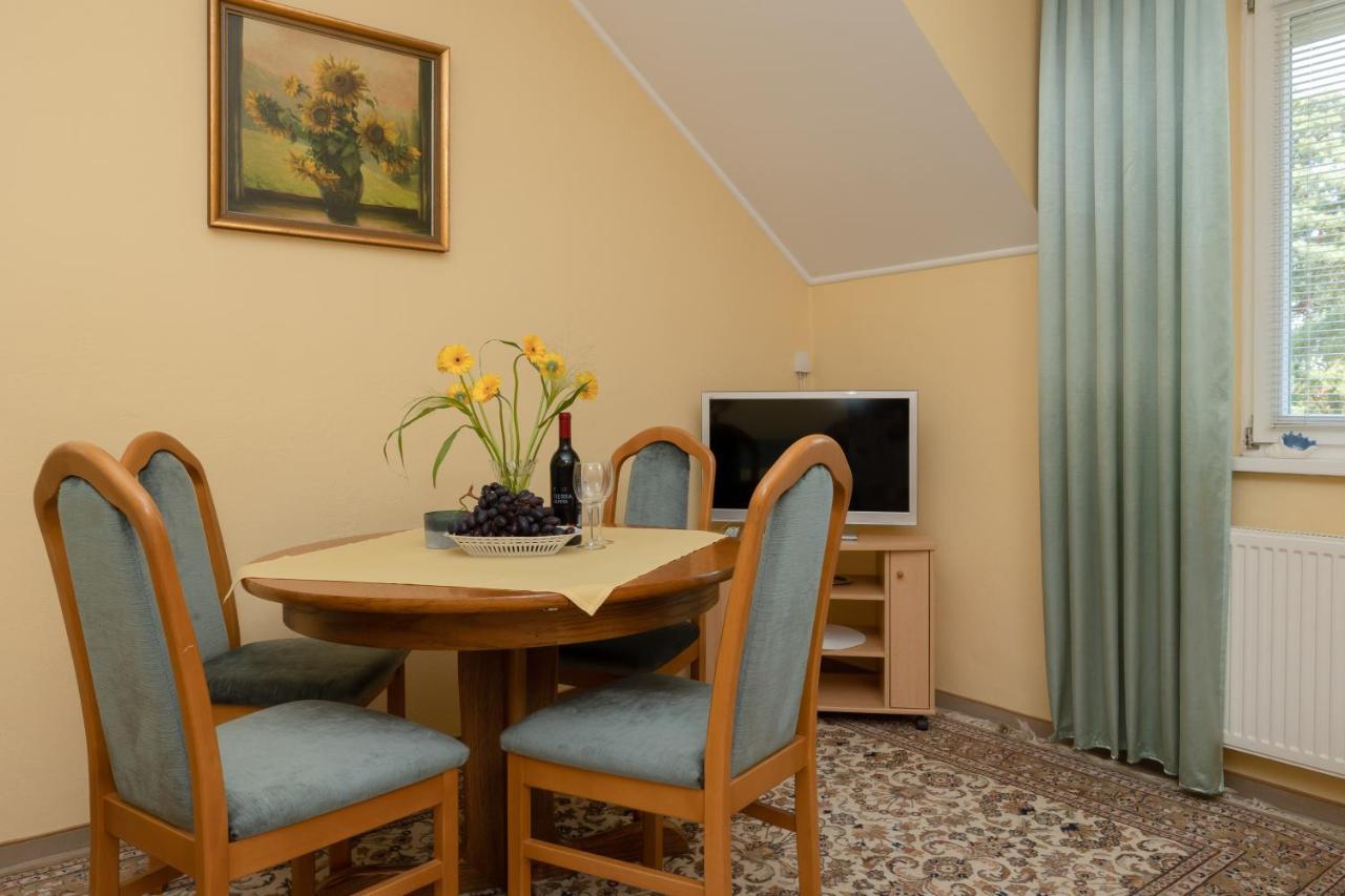 Pod Lwem Apartman Pobierowo Kültér fotó